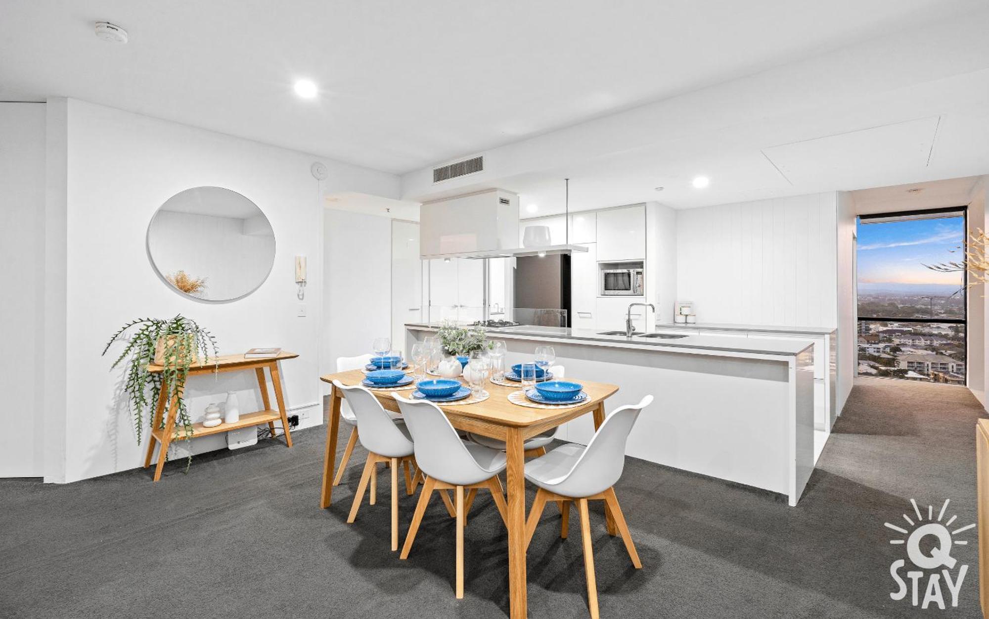 Circle On Cavill Surfers Paradise Mid Week Madness Deal - Q Stay Gold Coast Eksteriør bilde