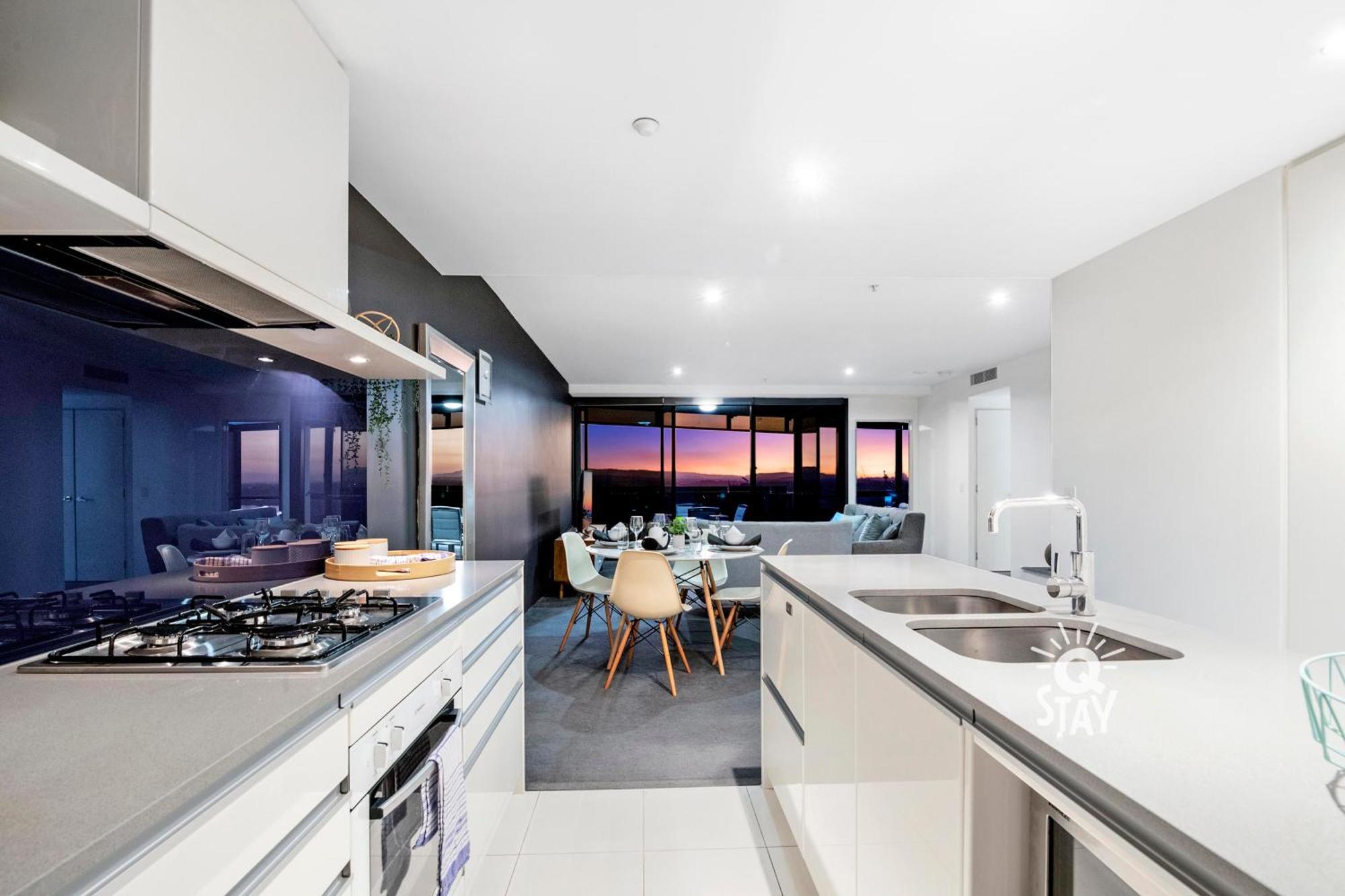 Circle On Cavill Surfers Paradise Mid Week Madness Deal - Q Stay Gold Coast Eksteriør bilde