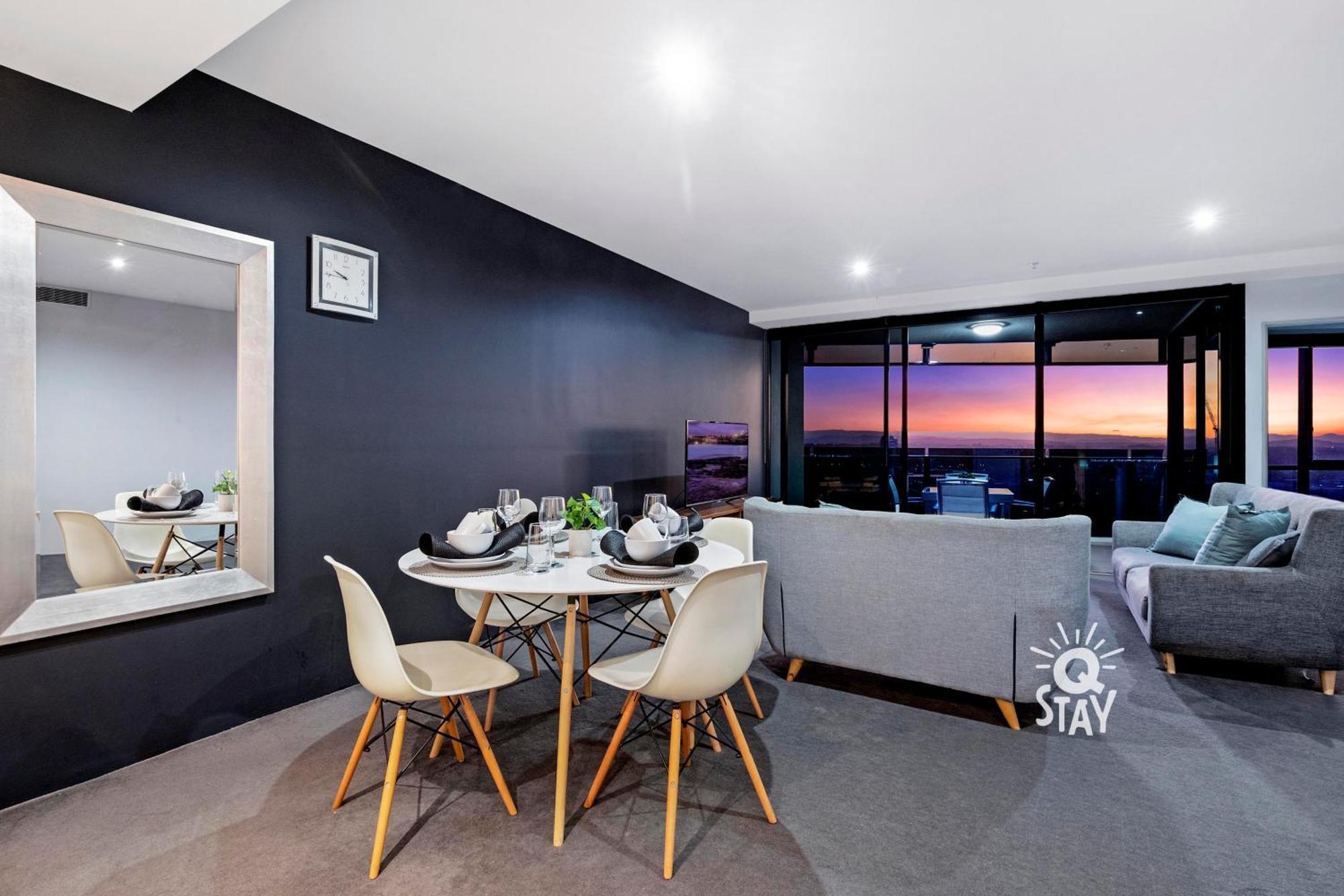 Circle On Cavill Surfers Paradise Mid Week Madness Deal - Q Stay Gold Coast Eksteriør bilde