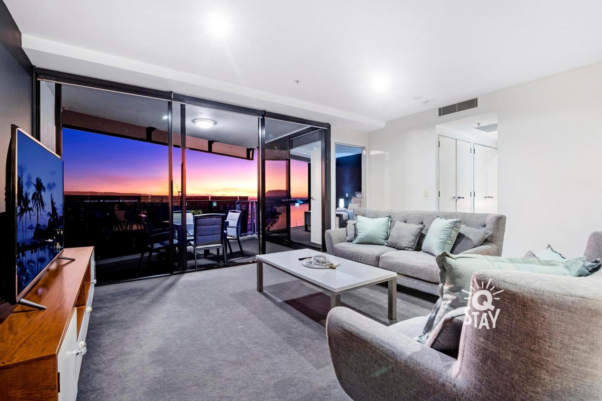 Circle On Cavill Surfers Paradise Mid Week Madness Deal - Q Stay Gold Coast Eksteriør bilde