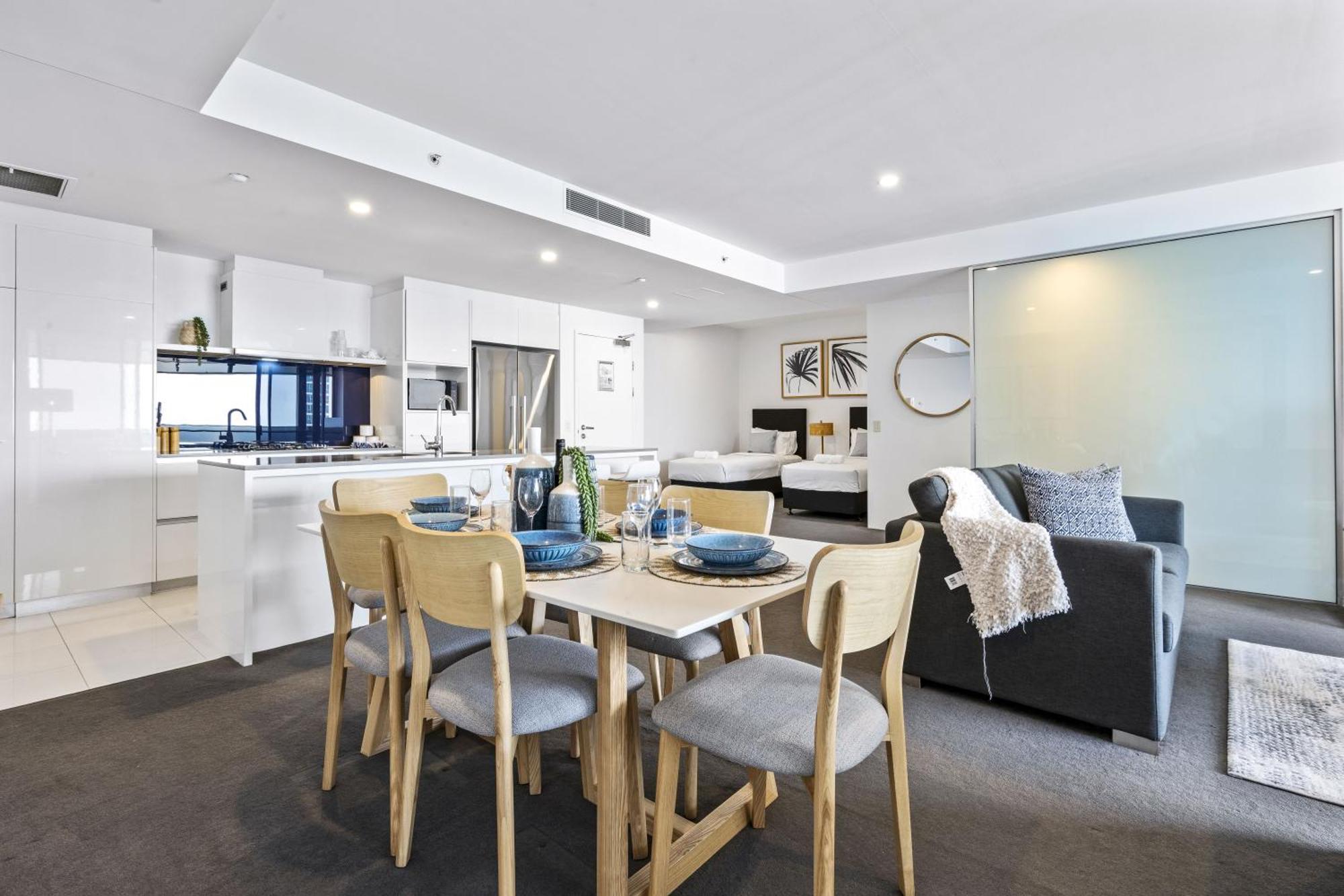 Circle On Cavill Surfers Paradise Mid Week Madness Deal - Q Stay Gold Coast Eksteriør bilde
